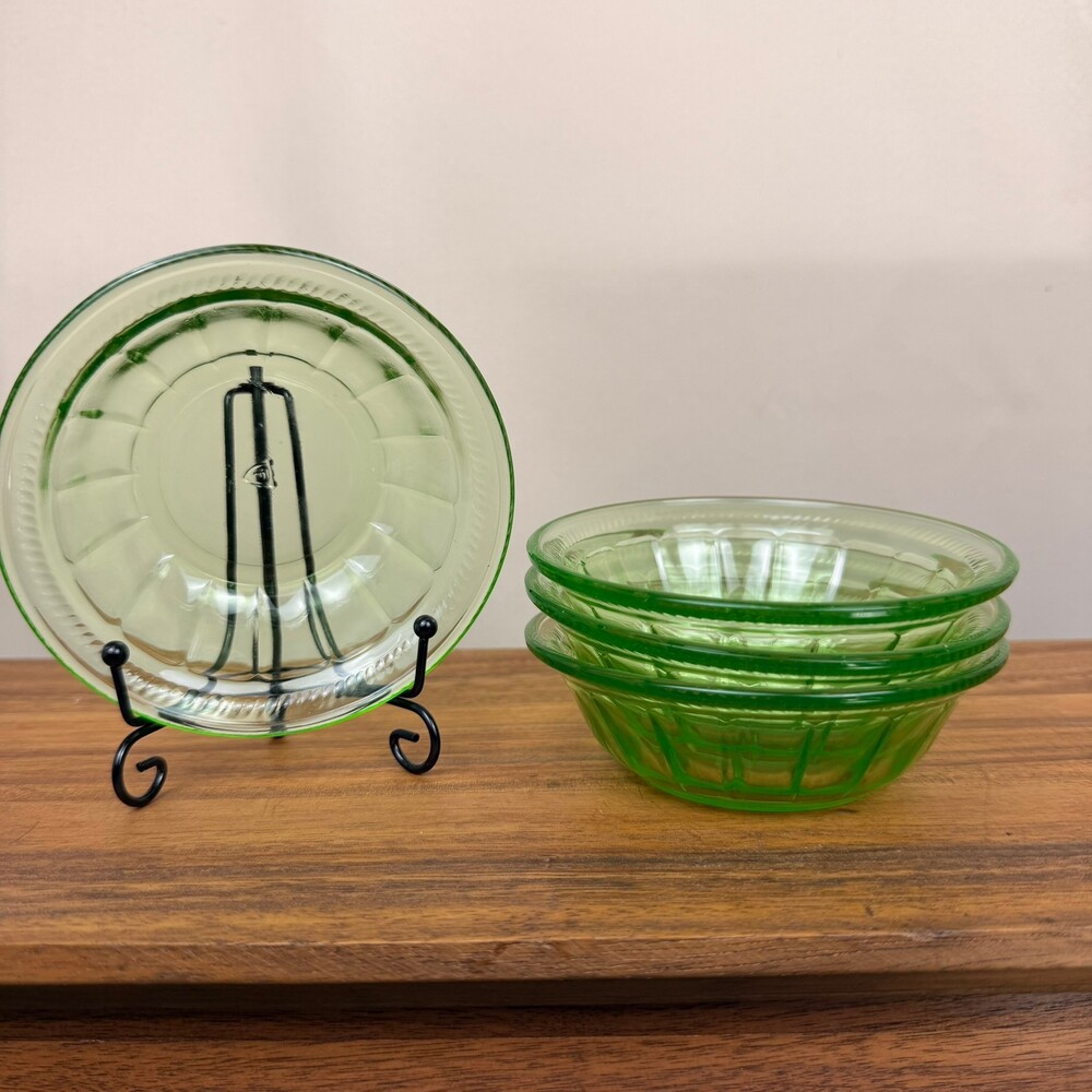 Federal Glass Colonial Fluted Rope Green Uranium Glass 4.5" Bowls Set of 4